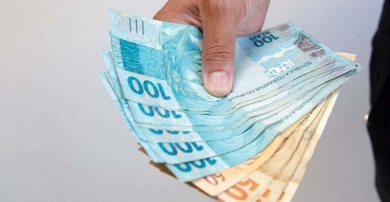 Primeiro pagamento do Auxílio Emergencial é depositado