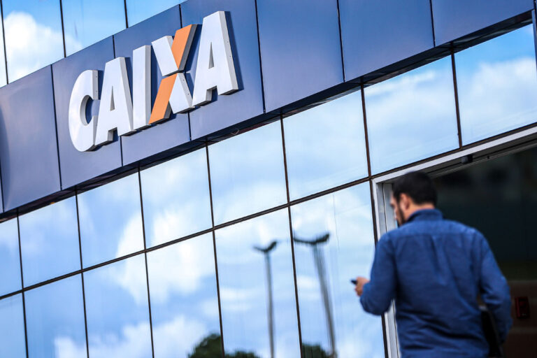 VAGAS de emprego em todo Brasil na CAIXA, Ambev e OdontoCompany